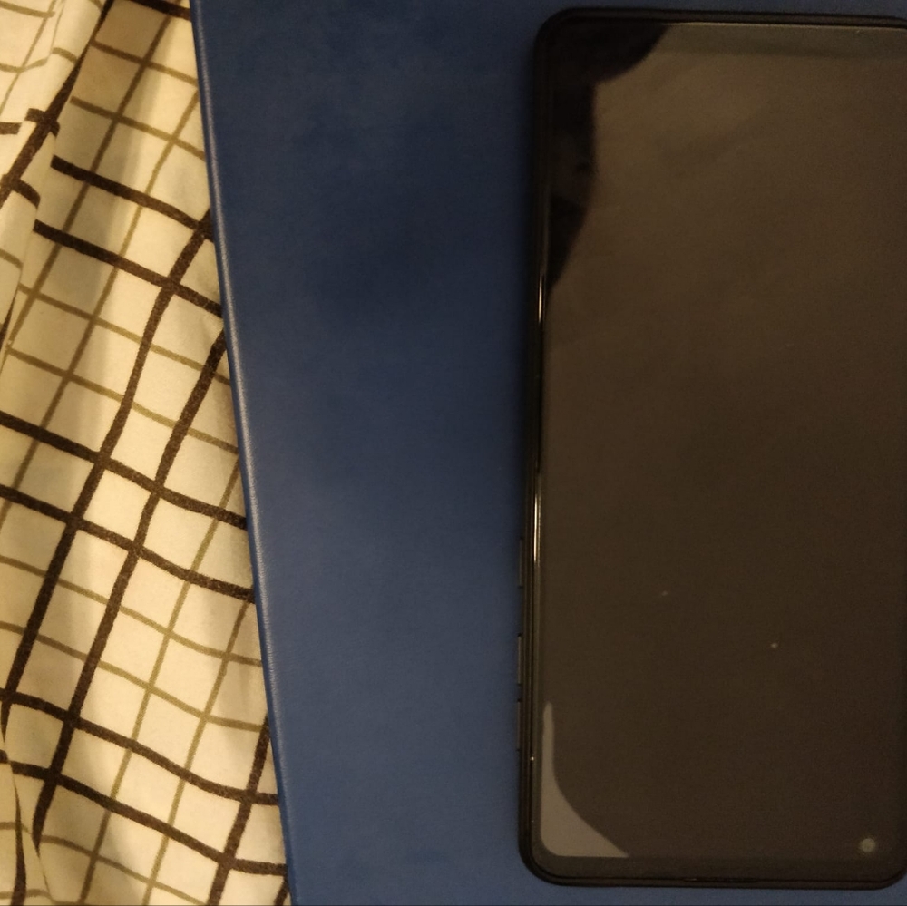 Samsung A21 fully functional with tiktok and cap cut and fully unlocked